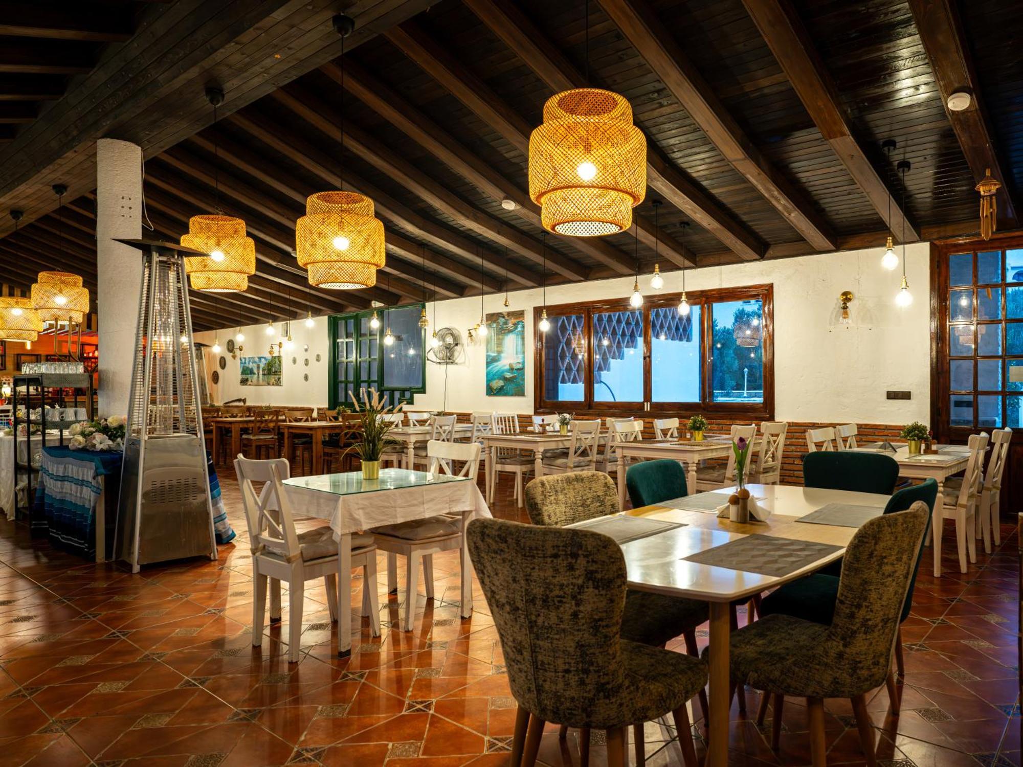 Resort Hotel El Cortijo & Spa Шефшауэн Экстерьер фото